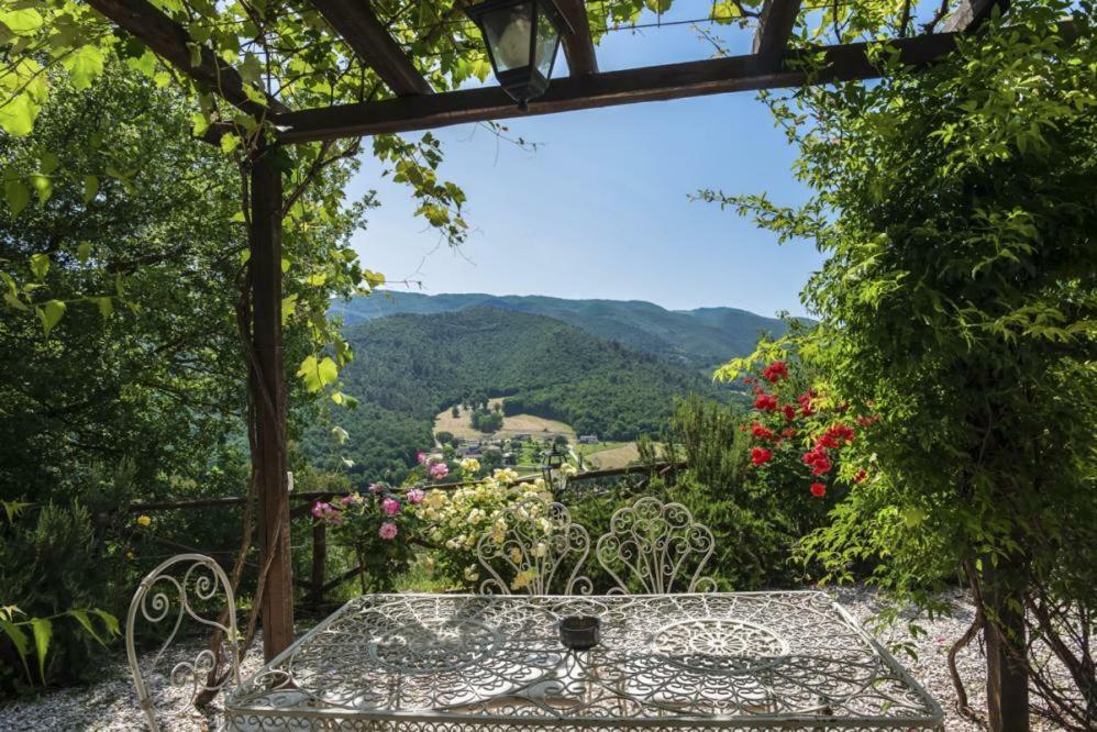 Torre Del Falco Vendégház Spoleto Kültér fotó