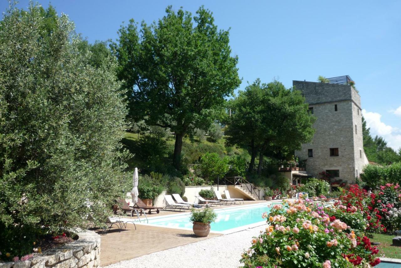 Torre Del Falco Vendégház Spoleto Kültér fotó